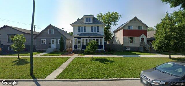 Larawan ng 310 Ravelston Avenue W sa Winnipeg, Manitoba