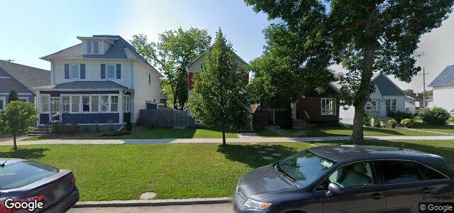 Larawan ng 312 Ravelston Avenue W sa Winnipeg, Manitoba