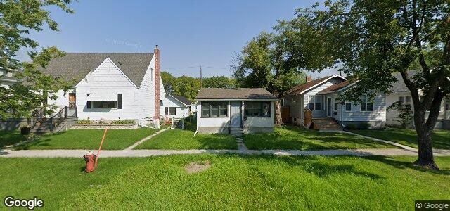 Larawan ng 325 Ravelston Avenue W sa Winnipeg, Manitoba