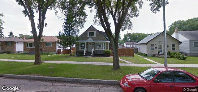 Larawan ng 330 Harvard Avenue W sa Winnipeg, Manitoba