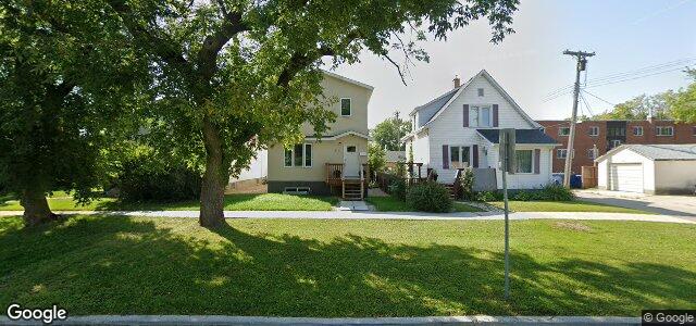 Larawan ng 342 Ravelston Avenue W sa Winnipeg, Manitoba