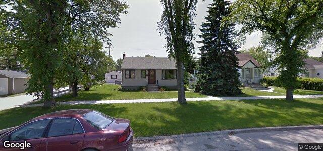 Larawan ng 408 Ravelston Avenue W sa Winnipeg, Manitoba