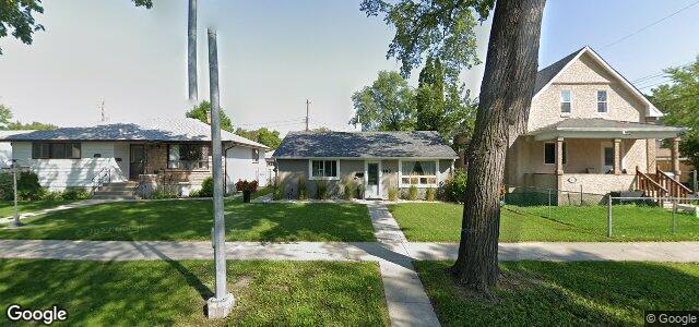 Photo of 409 Whittier Avenue W in Winnipeg, Manitoba