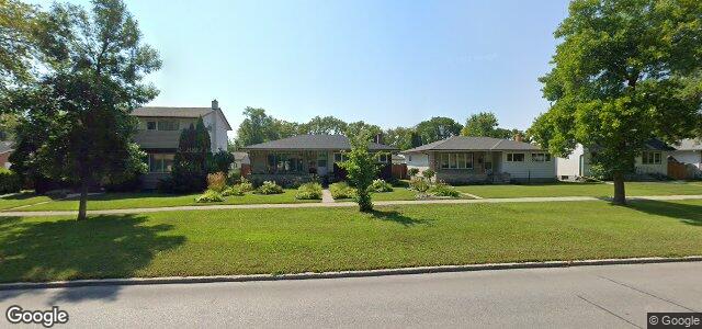 Larawan ng 410 Kildare Avenue W sa Winnipeg, Manitoba