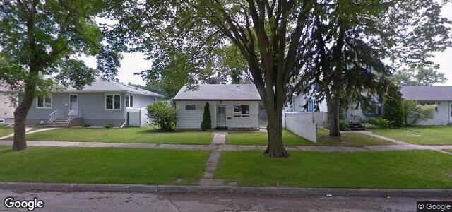 Larawan ng 414 Harvard Avenue W sa Winnipeg, Manitoba