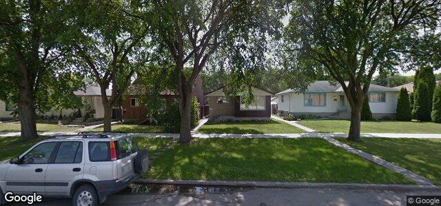 Larawan ng 426 Ravelston Avenue W sa Winnipeg, Manitoba