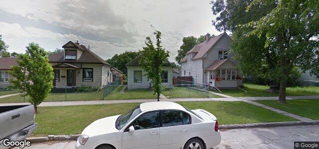 Larawan ng 428 Harvard Avenue W sa Winnipeg, Manitoba