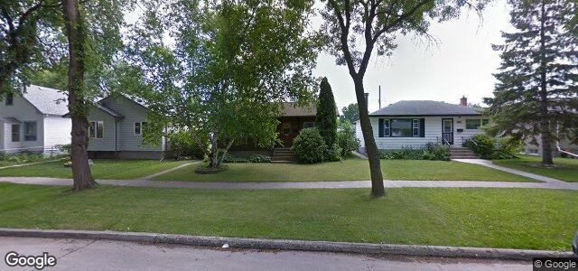 Photo of 438 Harvard Avenue W in Winnipeg, Manitoba