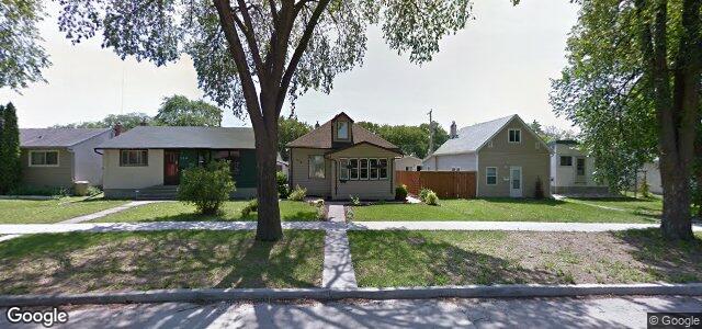 Photo of 438 Yale Avenue W in Winnipeg, Manitoba