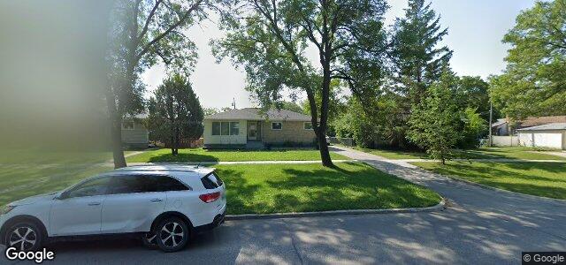 Larawan ng 440 Kildare Avenue W sa Winnipeg, Manitoba