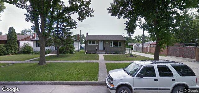 Larawan ng 444 Harvard Avenue W sa Winnipeg, Manitoba