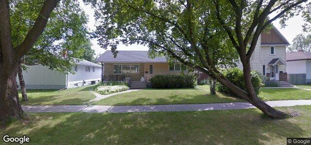 Photo of 504 Victoria Avenue W in Winnipeg, Manitoba