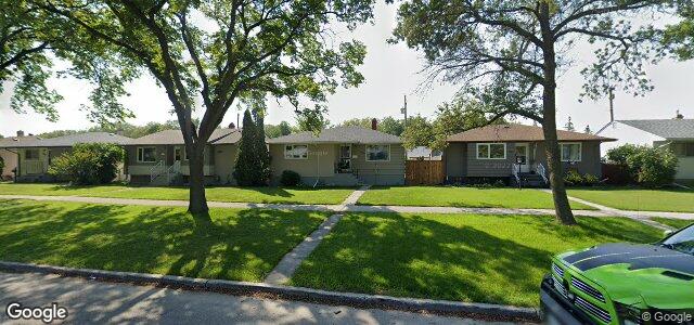 Larawan ng 528 Ravelston Avenue W sa Winnipeg, Manitoba