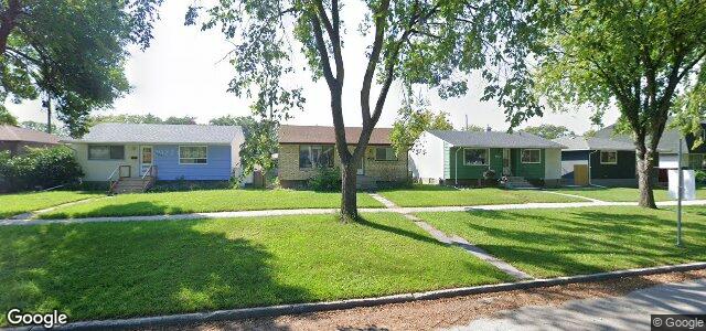 Larawan ng 536 Ravelston Avenue W sa Winnipeg, Manitoba