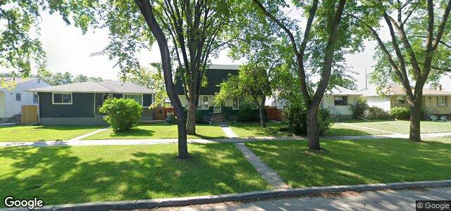 Larawan ng 542 Ravelston Avenue W sa Winnipeg, Manitoba