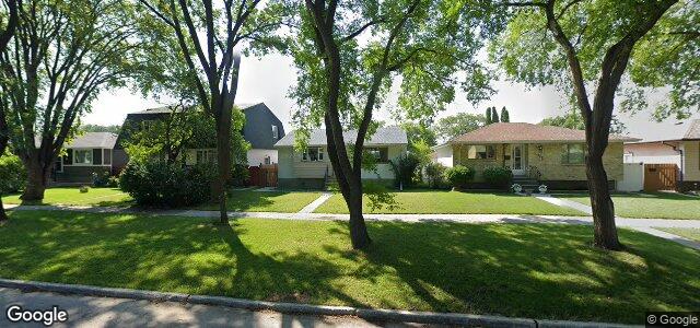 Larawan ng 544 Ravelston Avenue W sa Winnipeg, Manitoba