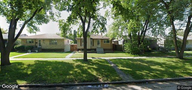 Larawan ng 552 Ravelston Avenue W sa Winnipeg, Manitoba