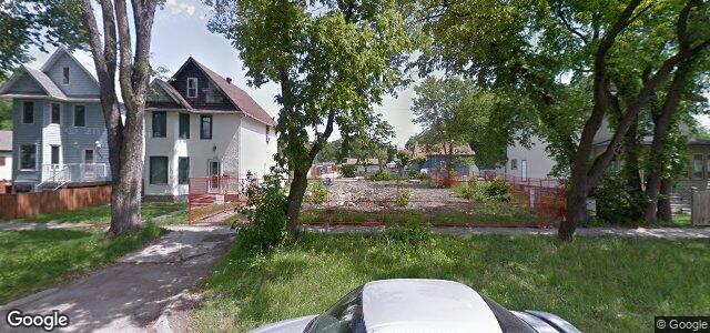 Larawan ng 604 Winona Street sa Winnipeg, Manitoba