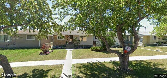 Photo of 702 Victoria Avenue W in Winnipeg, Manitoba