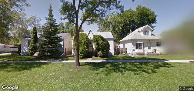 Larawan ng 703 Madeline Street sa Winnipeg, Manitoba