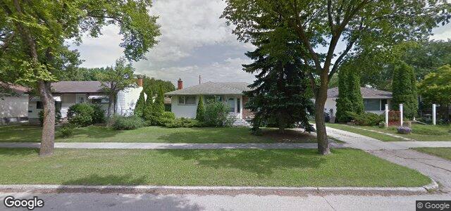 Larawan ng 704 Hoka Street sa Winnipeg, Manitoba