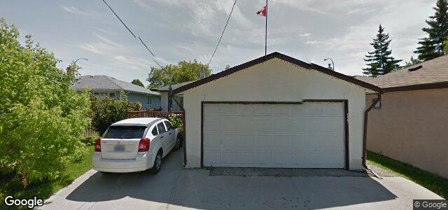 Larawan ng 723 Regent Avenue W sa Winnipeg, Manitoba