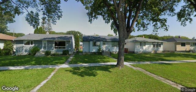 Larawan ng 725 Ravelston Avenue W sa Winnipeg, Manitoba