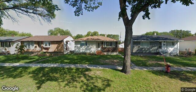 Larawan ng 741 Ravelston Avenue W sa Winnipeg, Manitoba