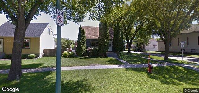Larawan ng 800 Madeline Street sa Winnipeg, Manitoba