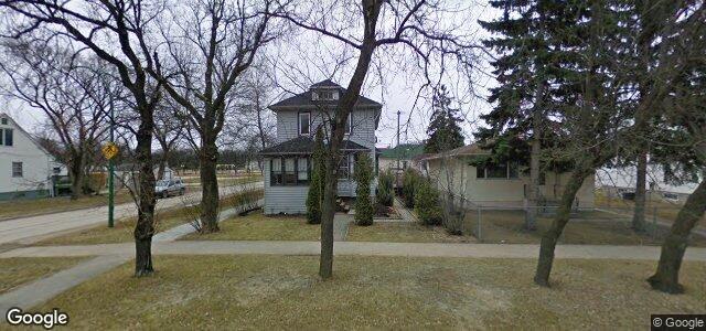 Larawan ng 810 Madeline Street sa Winnipeg, Manitoba