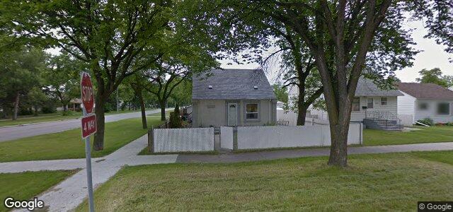 Larawan ng 910 Madeline Street sa Winnipeg, Manitoba