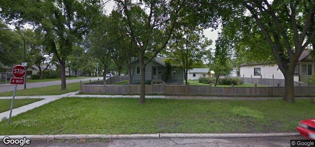 Larawan ng 912 Winona Street sa Winnipeg, Manitoba