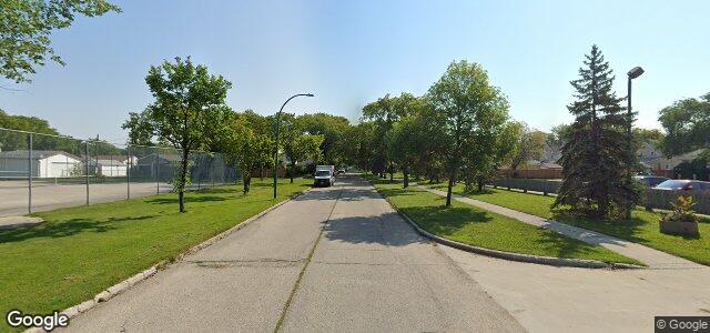 Larawan ng Whittier Avenue W sa Winnipeg, Manitoba
