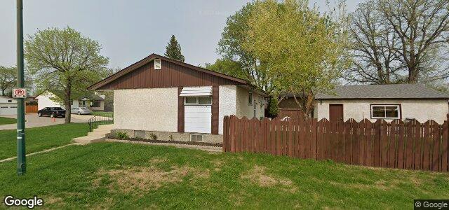 Larawan ng 10 Abbotsford Crescent sa Winnipeg, Manitoba