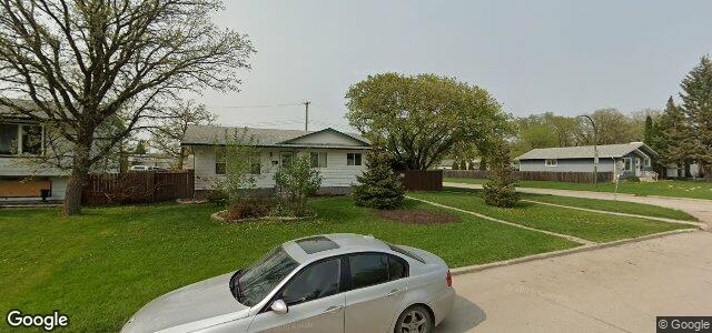Larawan ng 115 Woodydell Avenue sa Winnipeg, Manitoba