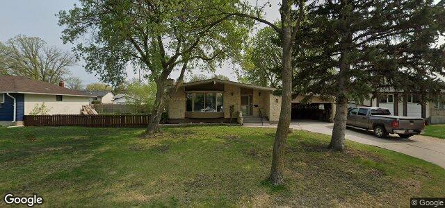 Larawan ng 12 Abbotsford Crescent sa Winnipeg, Manitoba