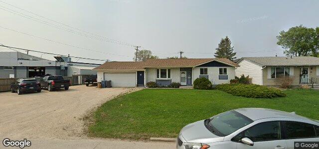 Larawan ng 17 Woodydell Avenue sa Winnipeg, Manitoba