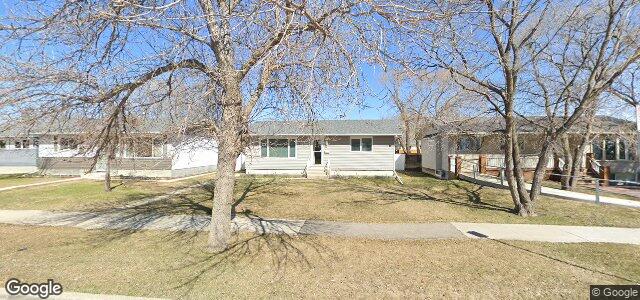 Larawan ng 201 Hazelwood Crescent sa Winnipeg, Manitoba