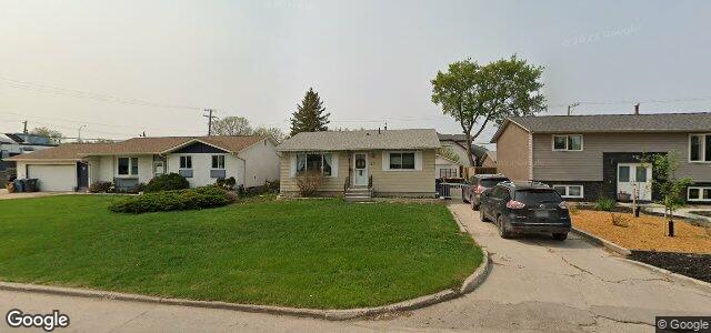 Larawan ng 21 Woodydell Avenue sa Winnipeg, Manitoba
