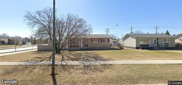 Larawan ng 216 Woodydell Avenue sa Winnipeg, Manitoba