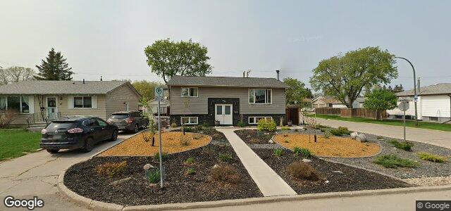 Larawan ng 25 Woodydell Avenue sa Winnipeg, Manitoba