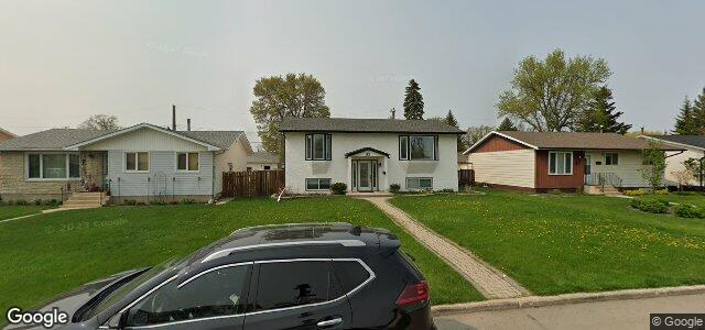 Larawan ng 33 Nakomis Bay sa Winnipeg, Manitoba