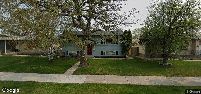 Larawan ng 34 Woodydell Avenue sa Winnipeg, Manitoba