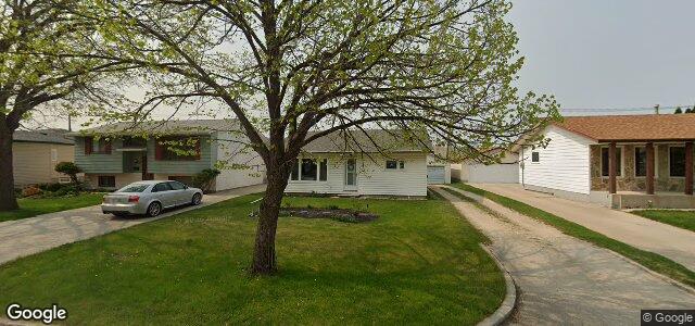 Larawan ng 37 Abbotsford Crescent sa Winnipeg, Manitoba