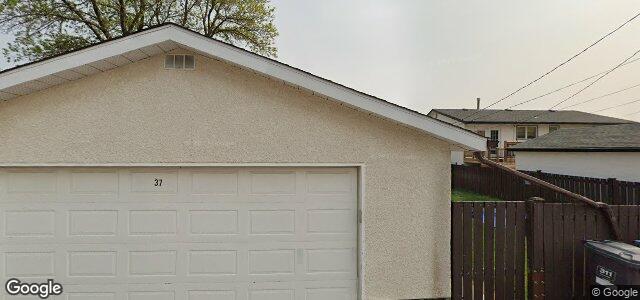 Larawan ng 37 Nakomis Bay sa Winnipeg, Manitoba