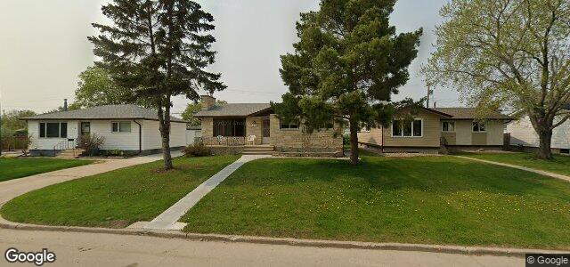 Larawan ng 37 Woodydell Avenue sa Winnipeg, Manitoba