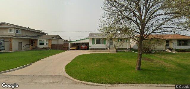 Larawan ng 45 Abbotsford Crescent sa Winnipeg, Manitoba