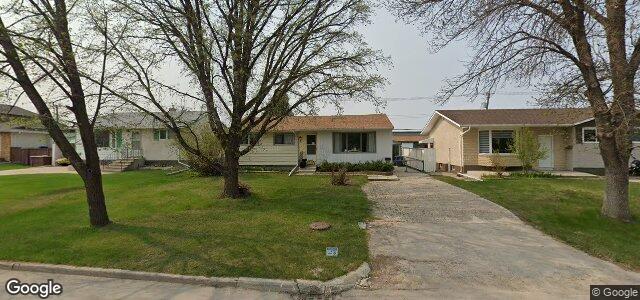 Larawan ng 47 Abbotsford Crescent sa Winnipeg, Manitoba