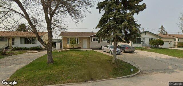 Larawan ng 49 Abbotsford Crescent sa Winnipeg, Manitoba