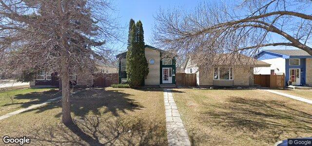 Larawan ng 5 Scotsborough Place sa Winnipeg, Manitoba